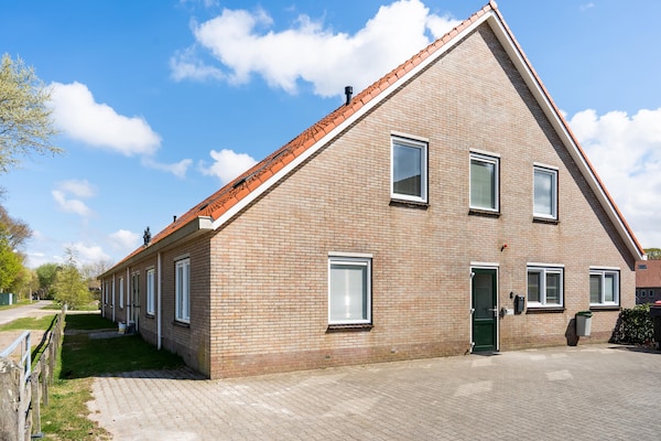 Foto van Eilandretraite voor gezinnen - Vakantiehuis in Nes - ExteriorSummer