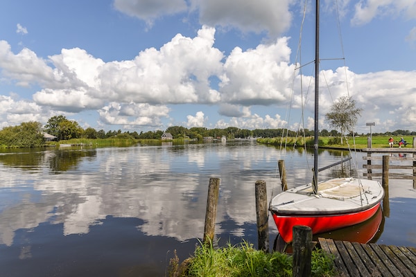 Foto van Friesland Chalet nabij het water - Vakantiehuis in De Veenhoop - AreaSummer1KM
