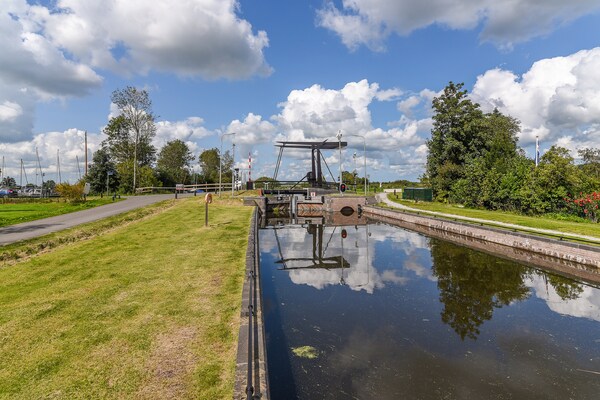 Foto van Friesland Chalet nabij het water - Vakantiehuis in De Veenhoop - AreaSummer1KM