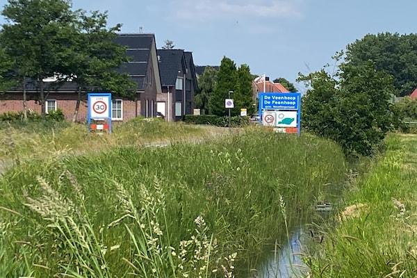 Foto van Friesland Chalet nabij het water - Vakantiehuis in De Veenhoop - AreaSummer5KM