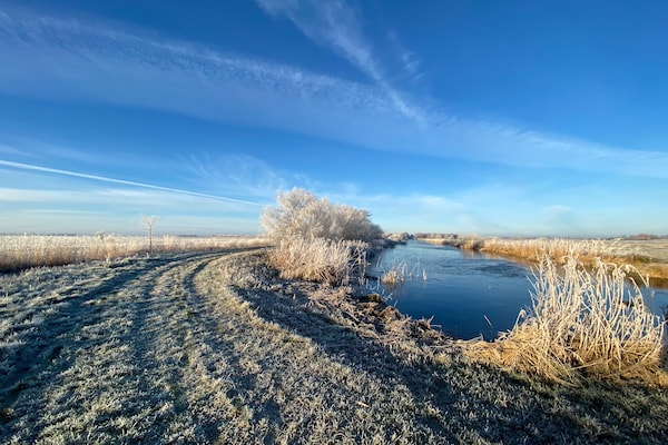 Foto van Friesland Chalet nabij het water - Vakantiehuis in De Veenhoop - AreaWinter5KM