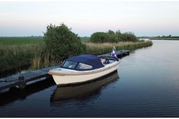 Foto van Friesland Chalet nabij het water - Vakantiehuis in De Veenhoop - AreaSummer20KM