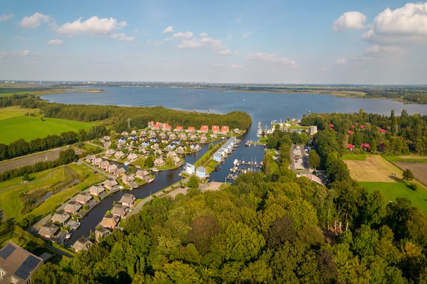Foto van Woning aan het water in Drenthe - Vakantiehuis in Midlaren - AreaSummer1KM