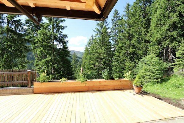 Foto van Chalet Hochfügen bij Skipiste - Vakantiehuis in Hochfügen - TerraceBalcony