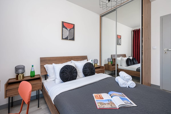 Foto van Appartement vlakbij Koneser Center - Vakantiehuis in Warszawa - BedRoom