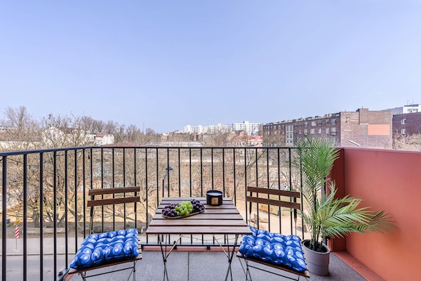 Foto van Appartement vlakbij Koneser Center - Vakantiehuis in Warszawa - TerraceBalcony
