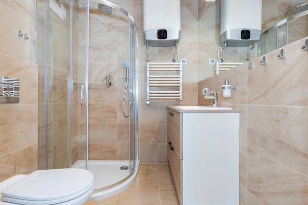 Foto van Comfortabel vakantiehuis (nr. 8), zwembad - Vakantiehuis in Rewal - BathRoom