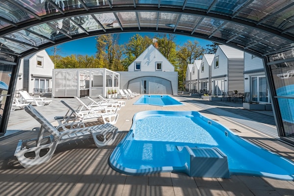 Foto van Comfortabele vakantiehuizen met SPA Rewal - Vakantiehuis in Rewal - Pool