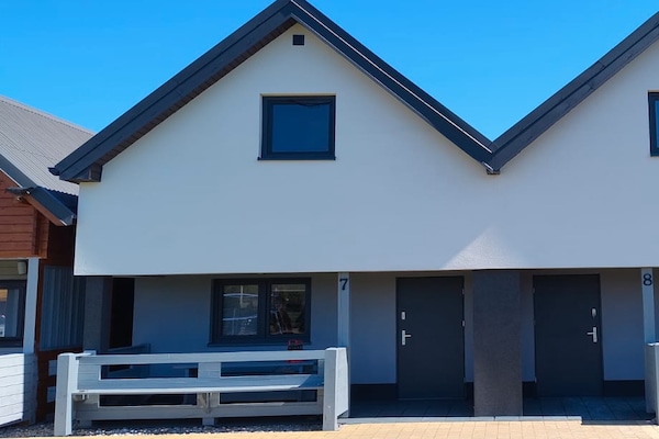 Foto van Bakstenen vakantiehuizen met twee verdiepingen - Vakantiehuis in Gaski - ExteriorSummer