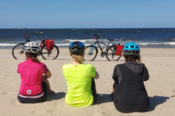 Foto van Comfortabel vakantiehuis met open haard en terras - Vakantiehuis in Bobolin - AreaSummer5KM