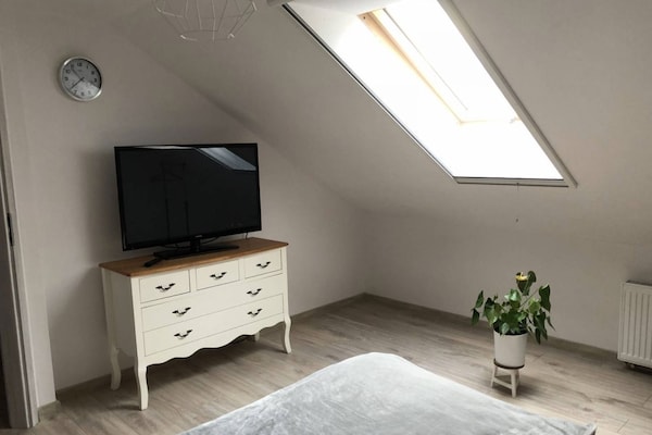 Foto van Comfortabel vakantiehuis met een eigen tuin. - Vakantiehuis in Debina - BedRoom