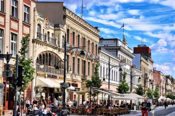 Foto van Appartement vlakbij Piotrkowska Street - Vakantiehuis in Łódź - AreaSummer1KM