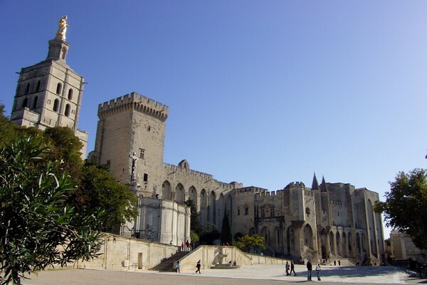 Foto van Zonnig Provençaals huis met terras - Vakantiehuis in Monteux - AreaSummer1KM