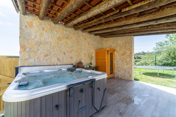 Foto van Landelijk vakantiehuis met zwembad
 - Vakantiehuis in Netos Almagreira - Wellness