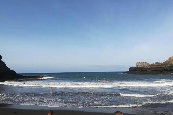 Foto van Studio in Porto da Cruz met Uitzicht op Zee - Vakantiehuis in Porto da cruz , Machico - AreaSummer5KM