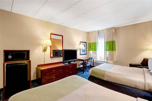 Foto van 2 tweepersoonsbedden | Niet roken - Vakantiehuis in MILFORD - BedRoom
