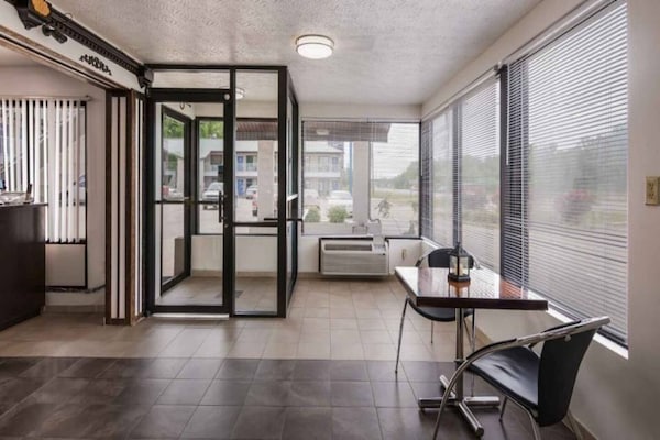 Foto van Budgetvriendelijke Kamer, Gratis Parkeren - Vakantiehuis in Attalla - FloorPlan
