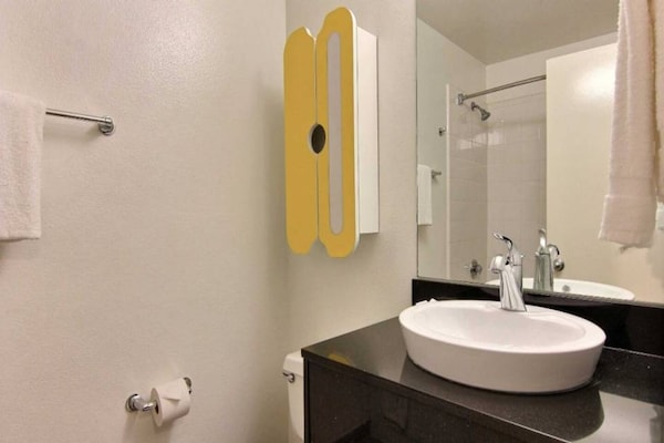 Foto van 1 tweepersoonsbed (queensize) | Rookvrij - Vakantiehuis in Austin TX - BathRoom