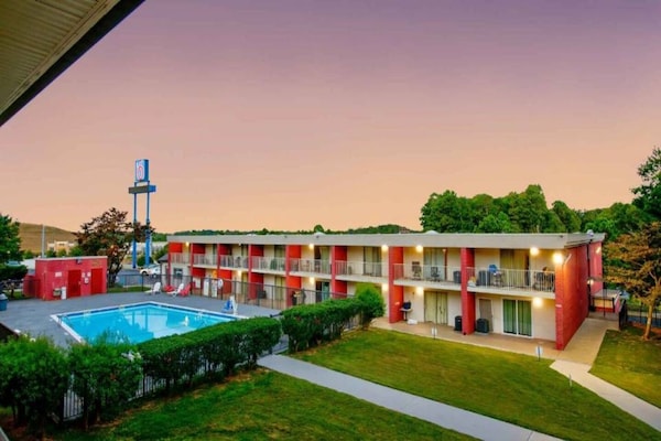 Foto van 2 tweepersoonsbedden | Rookvrij - Vakantiehuis in Gainesville - ExteriorSummer