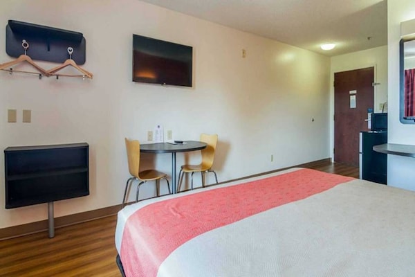 Foto van 1 kingsize bed | Roken toegestaan, koelkast aanwezig - BedRoom