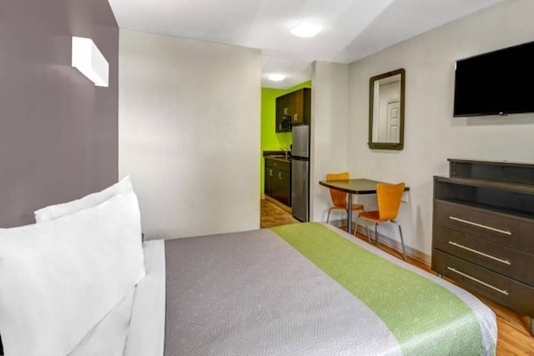 Foto van 1 tweepersoonsbed (queensize) | Niet-roken - Vakantiehuis in CHAMBLEE - BedRoom