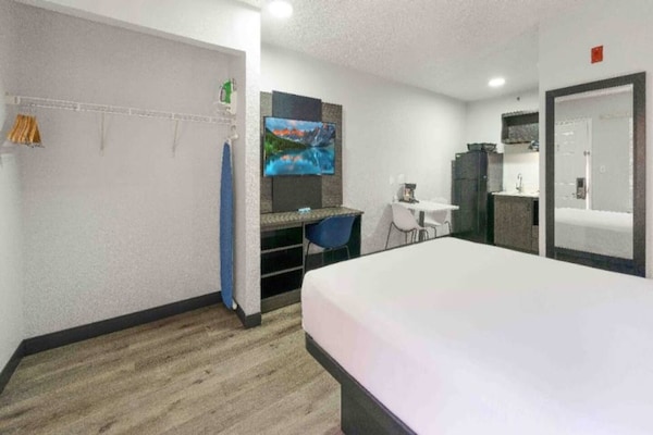 Foto van 1 tweepersoonsbed (queensize) | Rookvrij - Vakantiehuis in Tucker - BedRoom