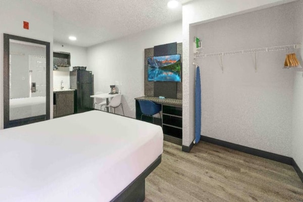 Foto van 1 tweepersoonsbed (queensize) | Rookvrij - Vakantiehuis in Tucker - BedRoom