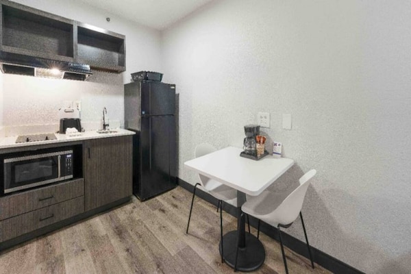 Foto van 1 tweepersoonsbed (queensize) | Rookvrij - Vakantiehuis in Tucker - Kitchen