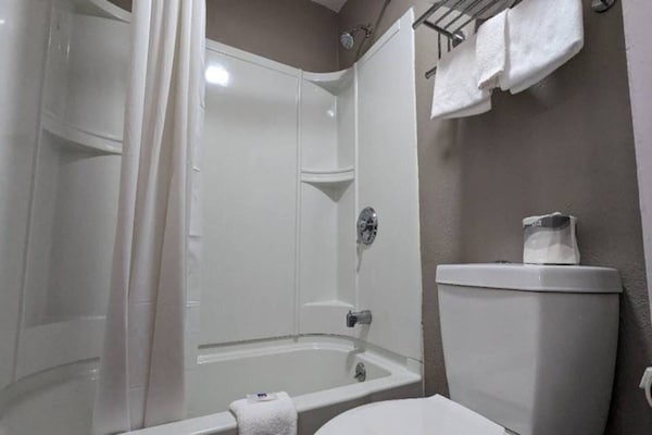 Foto van 1 tweepersoonsbed | Toegankelijk voor mindervaliden/bad - Facilities