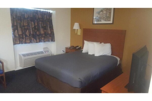Foto van 1 tweepersoonsbed (queensize) | Rookvrij, Keuken - Vakantiehuis in Richmond VA - BedRoom