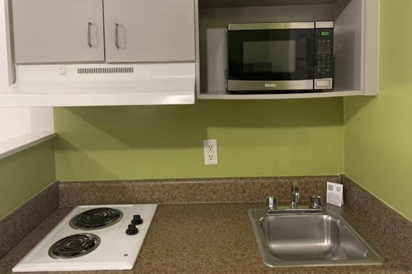 Foto van 2 tweepersoonsbedden | Premium, Keuken, NSMK - Vakantiehuis in Hampton - Kitchen