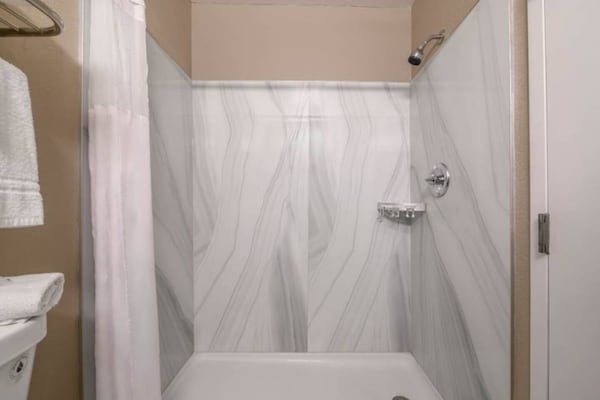 Foto van 2 tweepersoonsbedden | Rookvrij, Keuken - Vakantiehuis in Columbus GA - BedRoom