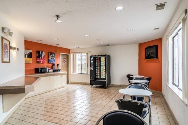 Foto van 2 tweepersoonsbedden | Roken toegestaan - Vakantiehuis in Harvey - Facilities