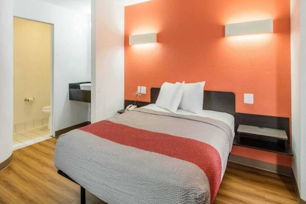 Foto van 1 tweepersoonsbed (queensize) | Rookvrij - Vakantiehuis in Harvey - BedRoom