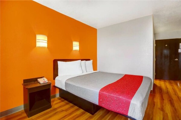 Foto van 1 tweepersoonsbed (queensize) | Rookvrij - Vakantiehuis in Benson - BedRoom