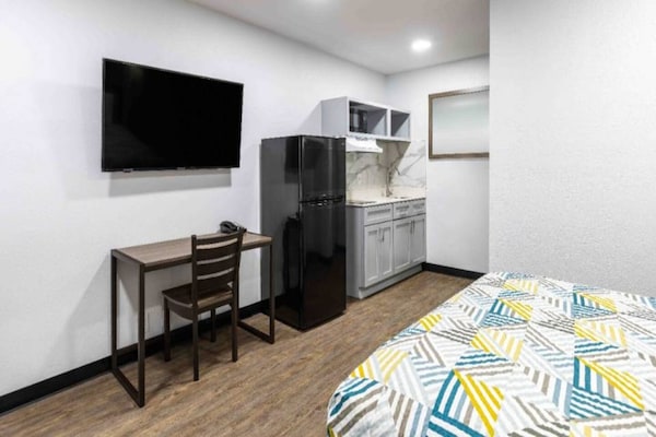 Foto van 1 tweepersoonsbed (queensize) | Rookvrij, Keuken - Vakantiehuis in Hickory - BedRoom