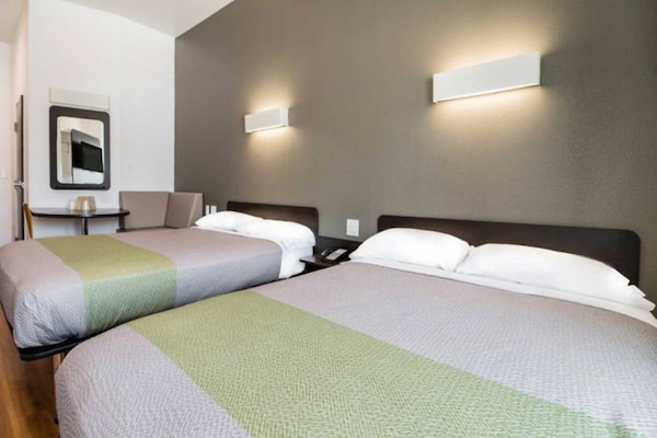 Foto van 2 tweepersoonsbedden | Suite, rookvrij, keuken - Vakantiehuis in Corpus Christi TX - BedRoom