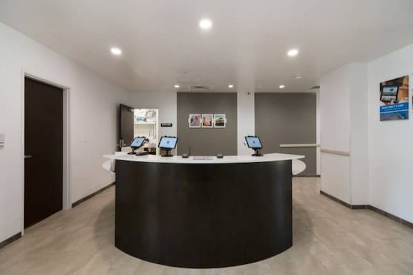 Foto van 2 tweepersoonsbedden | Suite, rookvrij, keuken - Vakantiehuis in Corpus Christi TX - FloorPlan