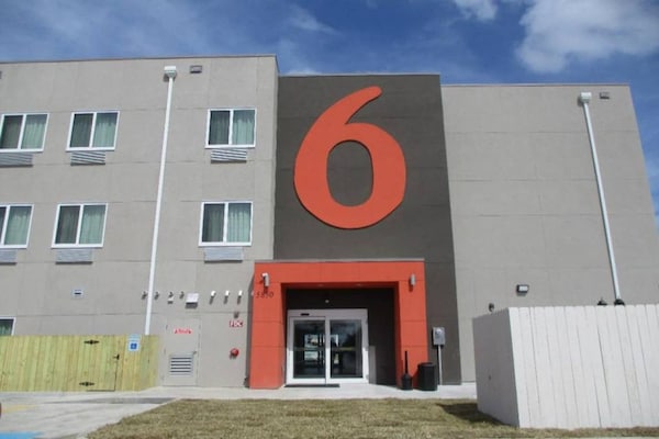 Foto van 1 kingsize bed | Suite, NSMK, Keuken - Vakantiehuis in Corpus Christi TX - Facilities