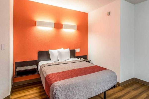 Foto van 1 tweepersoonsbed (queensize) | Roken toegestaan - Vakantiehuis in Harvey - BedRoom