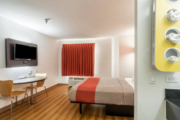 Foto van 1 tweepersoonsbed (queensize) | Roken toegestaan - Vakantiehuis in Harvey - BedRoom