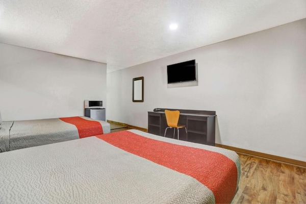 Foto van 2 tweepersoonsbedden (queensize) | Roken toegestaan - BedRoom