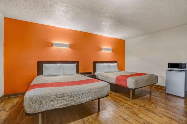Foto van 2 tweepersoonsbedden (queensize) | Roken toegestaan - BedRoom