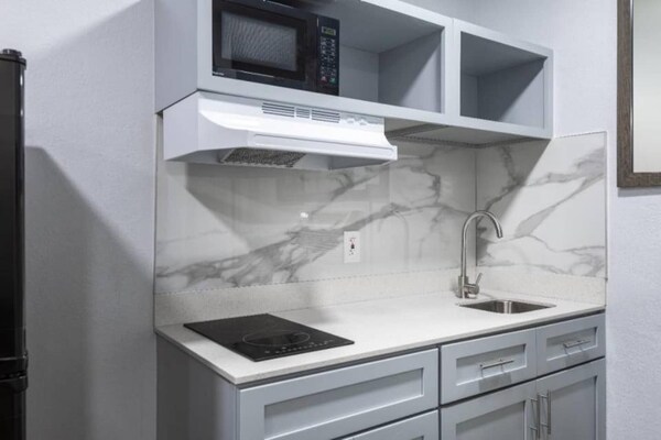 Foto van 1 tweepersoonsbed (queensize) | Roken toegestaan, Keuken - Kitchen