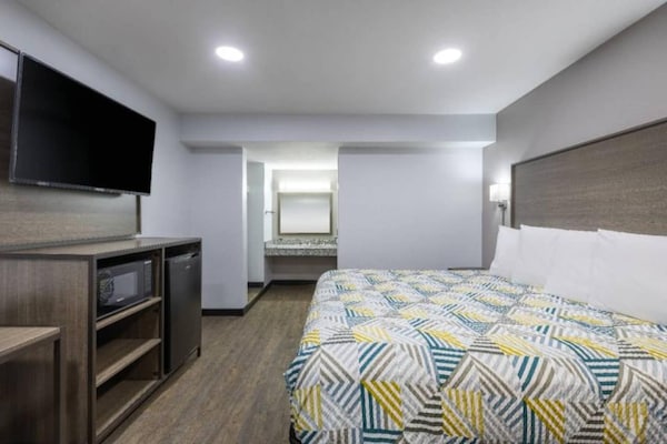 Foto van 1 tweepersoonsbed (queensize) | Roken toegestaan, Keuken - BedRoom