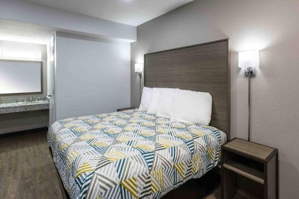 Foto van 1 tweepersoonsbed (queensize) | Roken toegestaan, Keuken - BedRoom