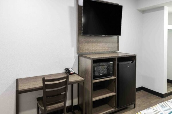 Foto van 1 tweepersoonsbed (queensize) | Roken toegestaan, koelkast (McFridge) - Facilities