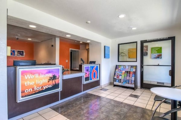 Foto van 2 Volledige Bedden | Niet Rokend - Vakantiehuis in Corona CA - FloorPlan