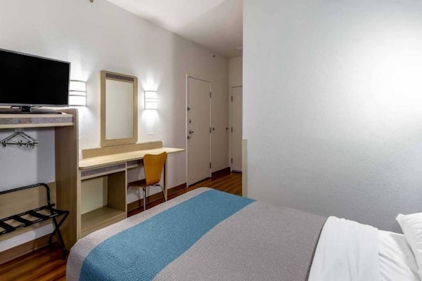 Foto van 1 tweepersoonsbed | Toegankelijk voor mensen met een - BedRoom