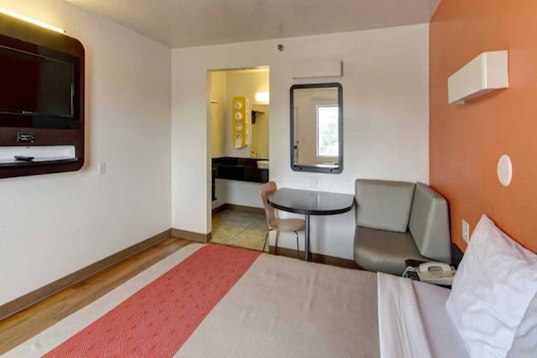 Foto van 1 tweepersoonsbed (queensize) | Rookvrij - Vakantiehuis in Amherst - BedRoom